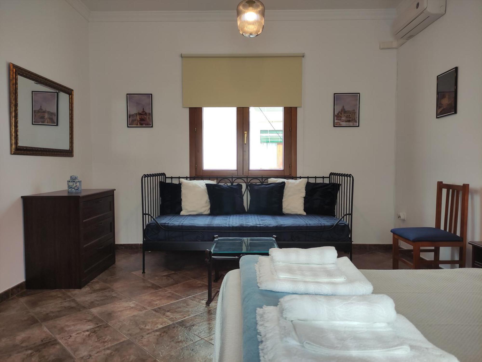 Апартаменти Entretorres. Casa-Duplex En Centro Historico. Кармона Екстер'єр фото