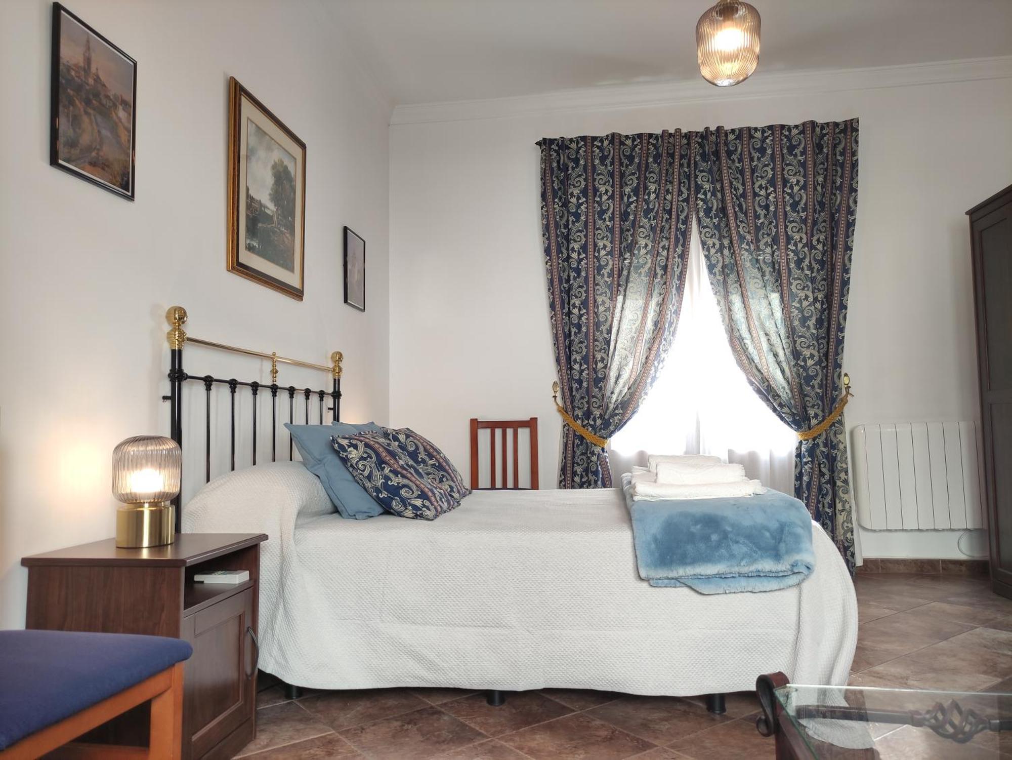 Апартаменти Entretorres. Casa-Duplex En Centro Historico. Кармона Екстер'єр фото